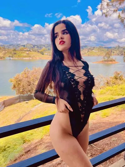 Live sex webcam photo for ParisHanpson #290138225