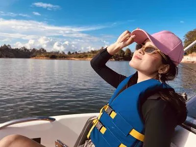 Live sex webcam photo for ParisHanpson #290138235