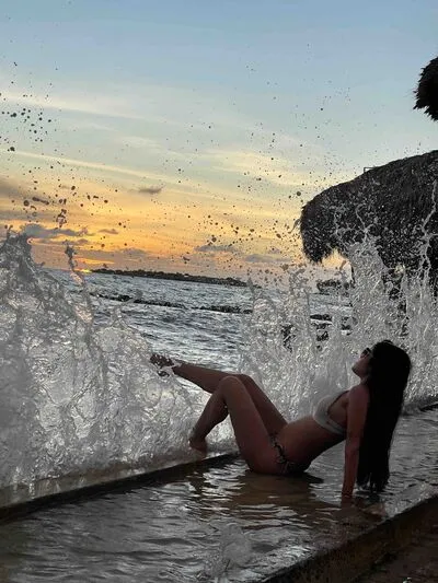 Live sex webcam photo for ParisHanpson #290138254