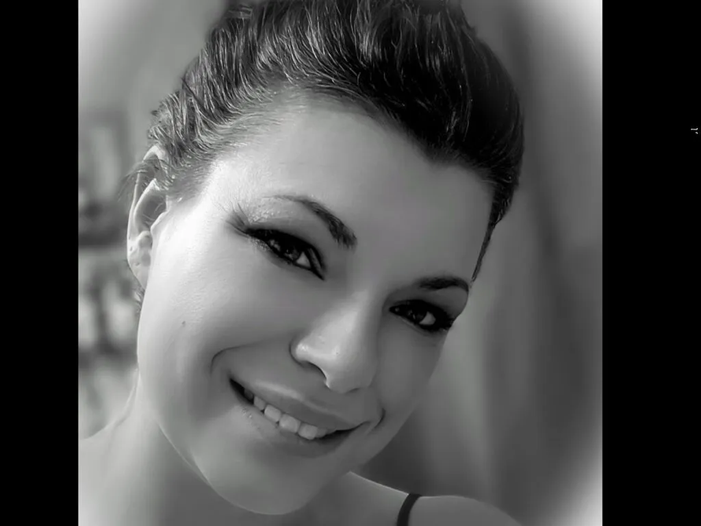Live sex webcam photo for PenneysLayne #278179322