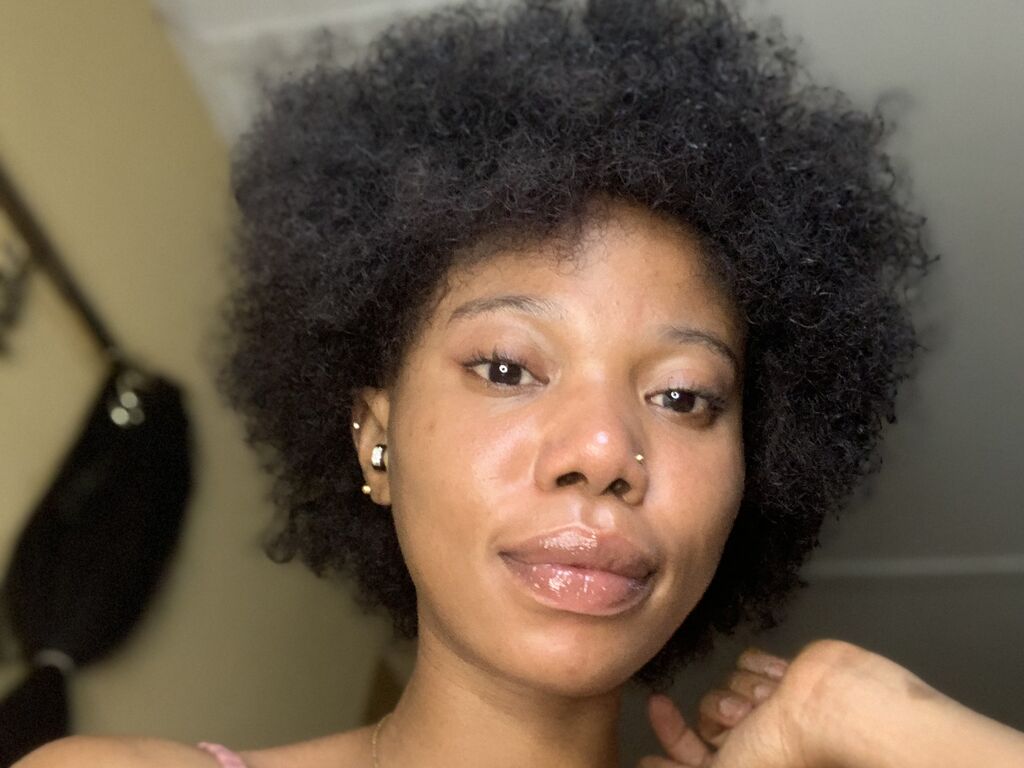 Live sex webcam photo for PhynaRight #276993857