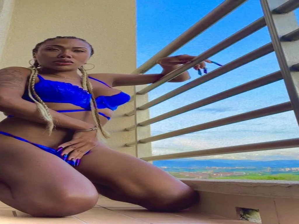 Live sex webcam photo for PilarSanchez #276624916