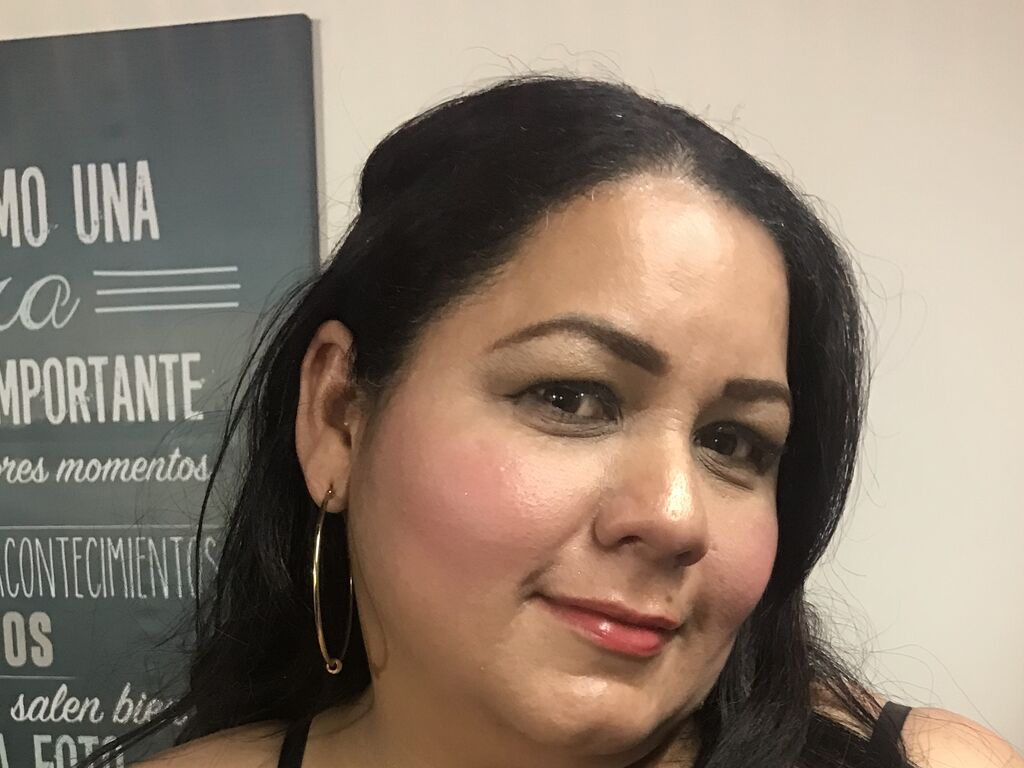 Live sex webcam photo for PoleValley #276366431