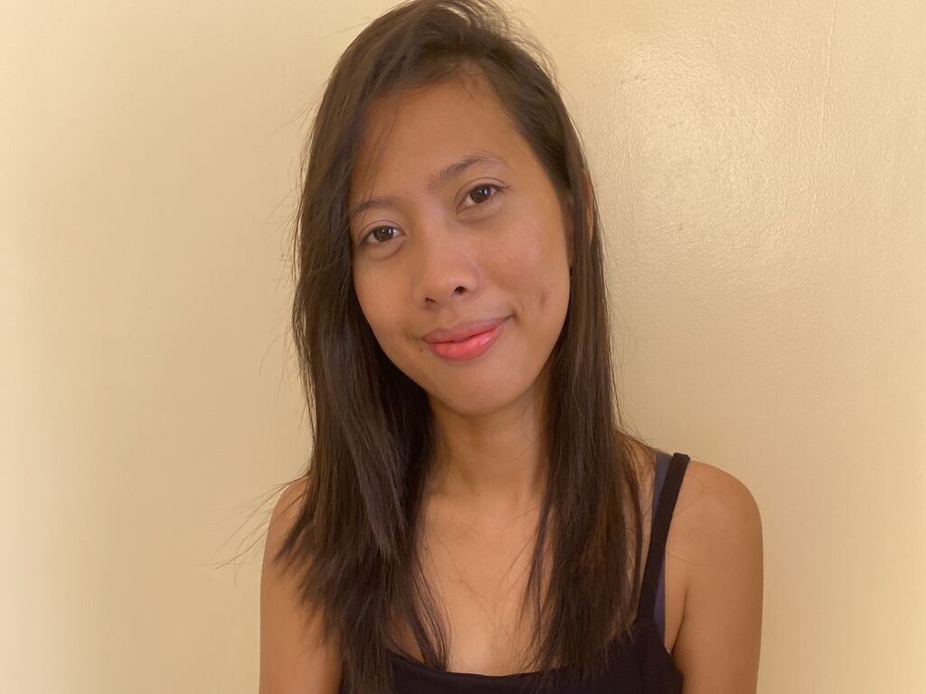 Live sex webcam photo for RessyMary #276841688