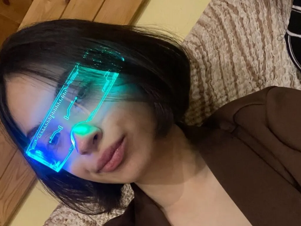 Live sex webcam photo for RiannaSmit #277207397