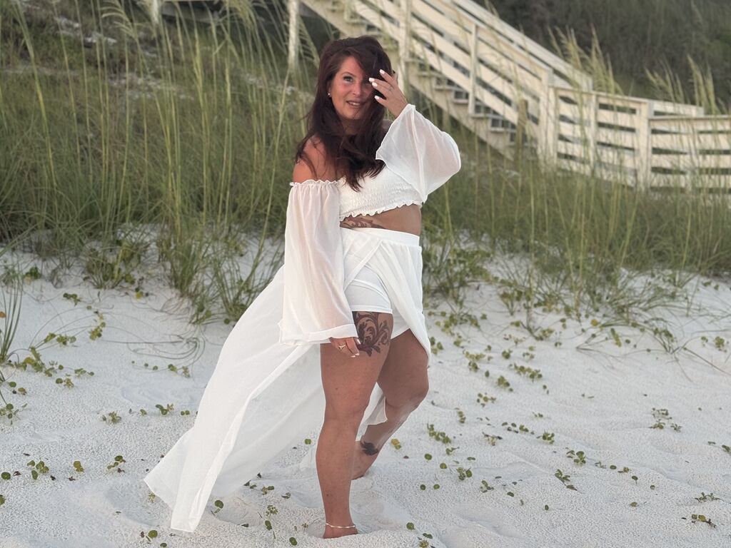 Live sex webcam photo for RoxyHP #278260538