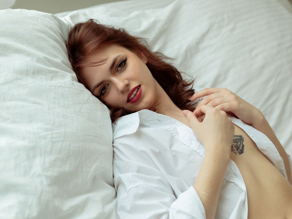 Live sex webcam photo for RoxyyWi #278163606