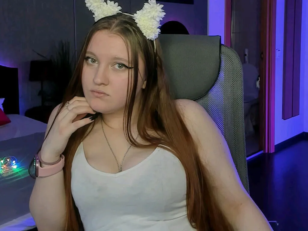 Live sex webcam photo for RubbyTaylor #277468492