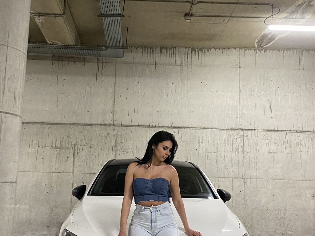 Live sex webcam photo for SailaReverie #276462522