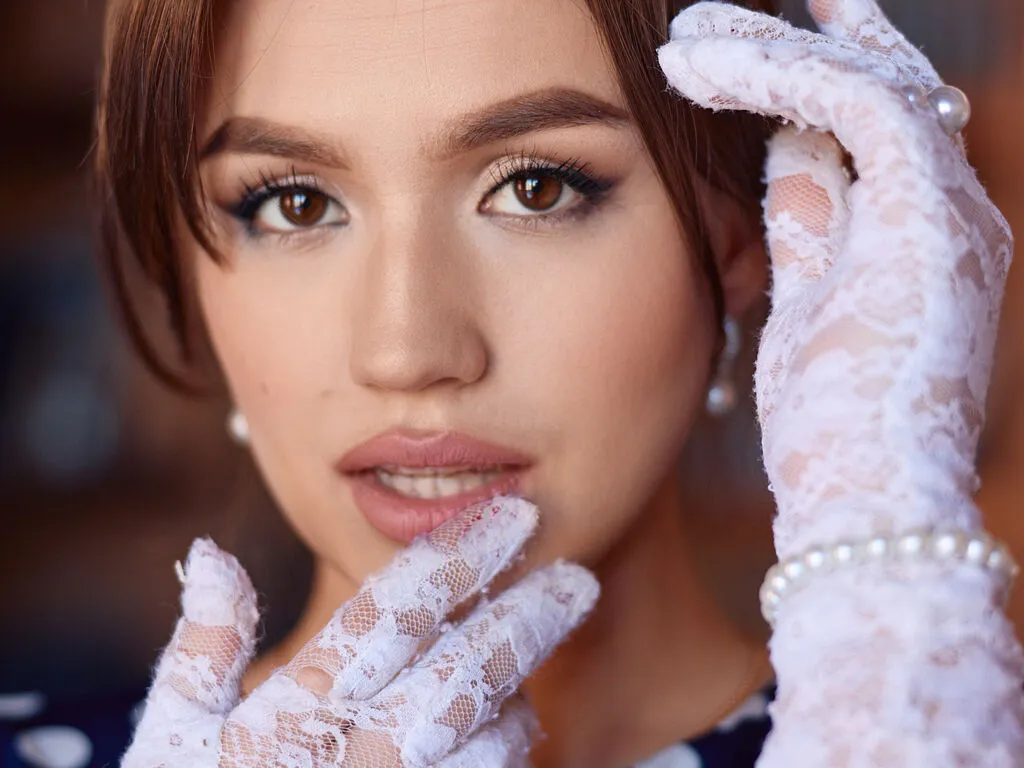 Live sex webcam photo for SallyMorow #276722234