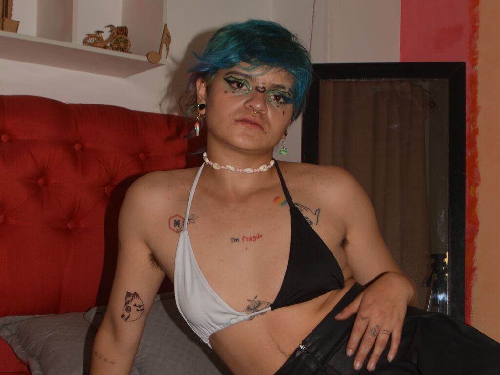 Live sex webcam photo for SammGrimaldi #277511646