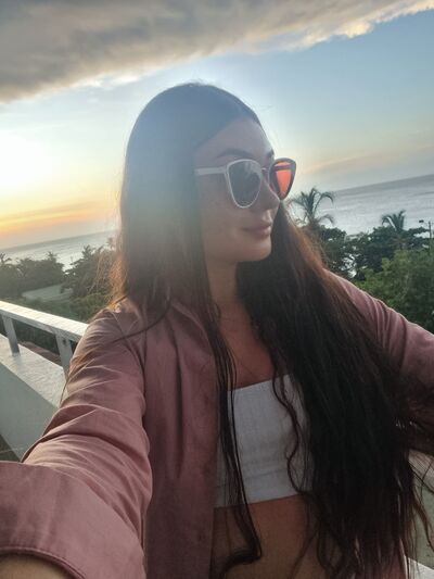 Live sex webcam photo for SaraSingh #290167551