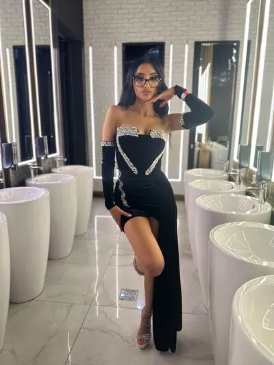 Live sex webcam photo for SarahSparks #290170741