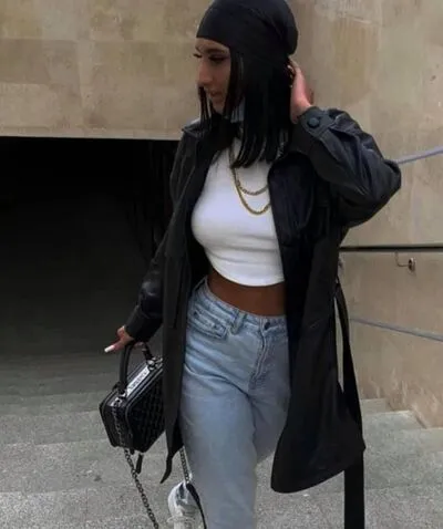 Live sex webcam photo for SarahSparks #290170777