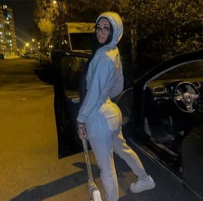 Live sex webcam photo for SarahSparks #290170784