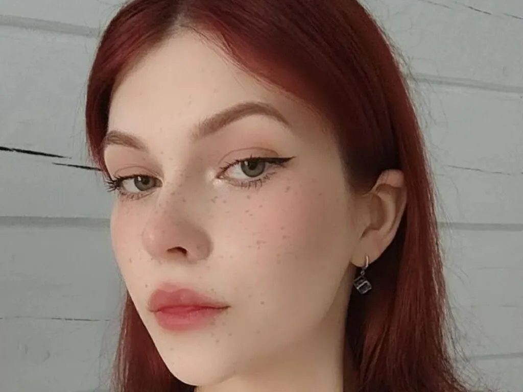 Live sex webcam photo for SerenaRevera #276550557