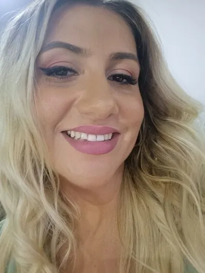 Live sex webcam photo for SereneRose #290159947