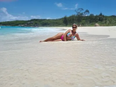 Live sex webcam photo for SereneRose #290159990