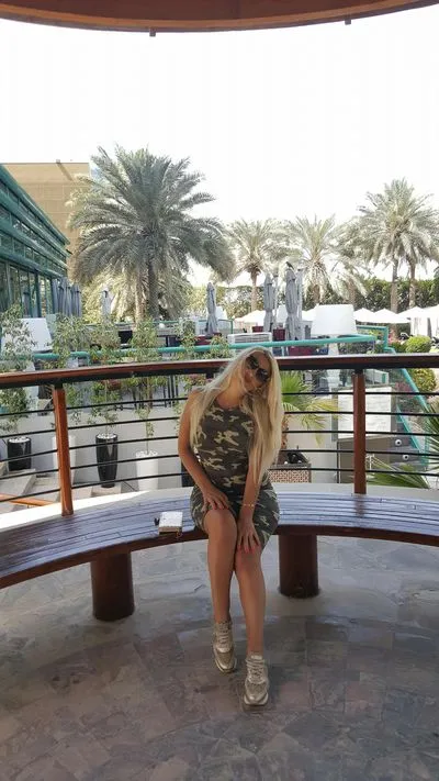 Live sex webcam photo for SereneRose #290160107