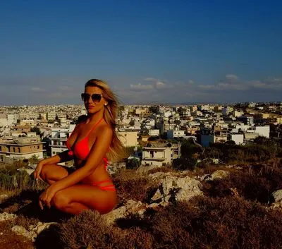 Live sex webcam photo for SereneRose #290160150