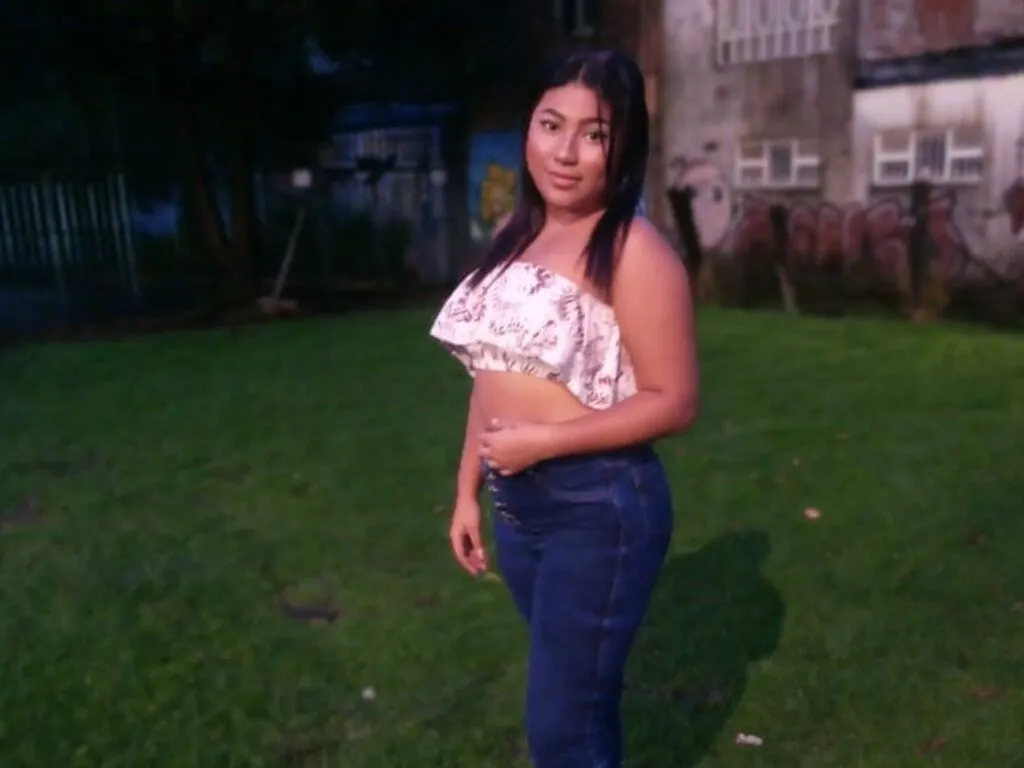 Live sex webcam photo for ShanonGarnier #278253852