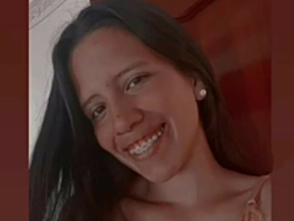 Live sex webcam photo for SharithStone #277657154