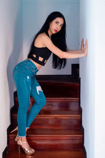 Live sex webcam photo for SharonRodriguez #290124777