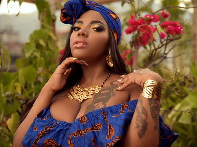 Live sex webcam photo for SheilaCoopers #290122893