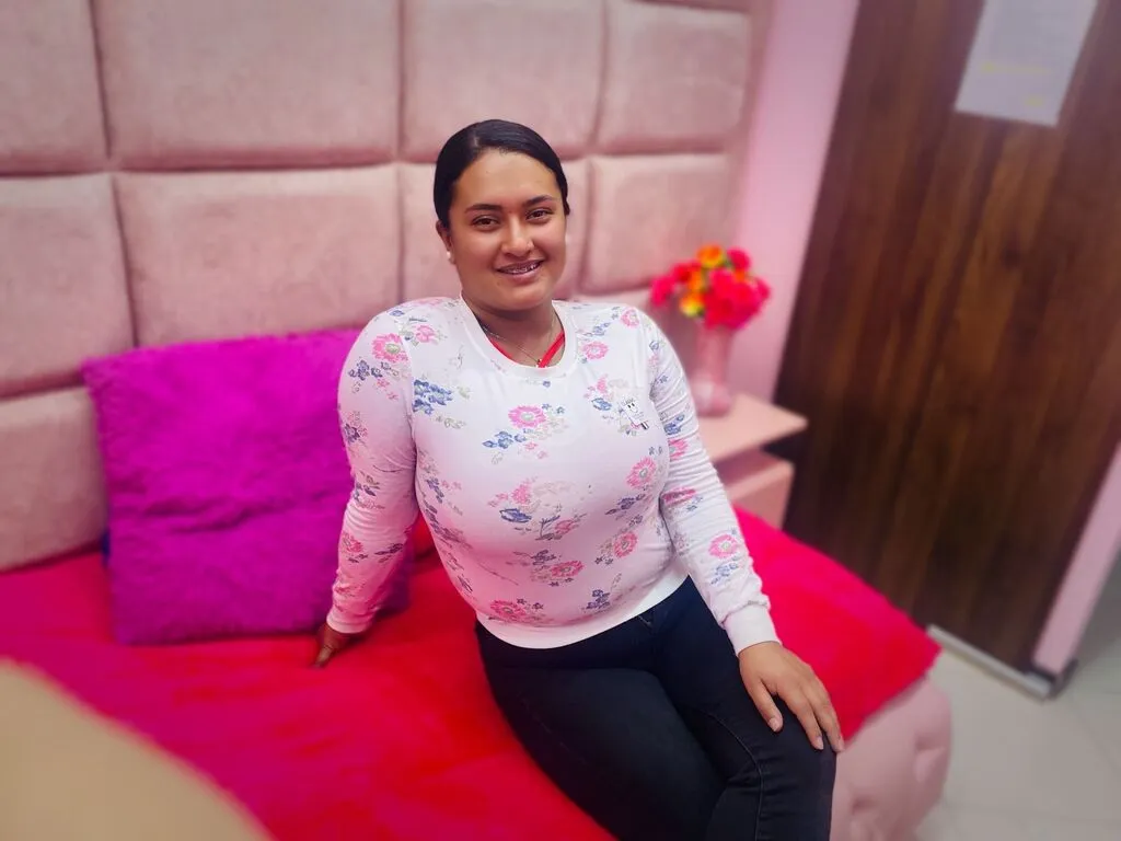 Live sex webcam photo for SoffyRivas #276410901