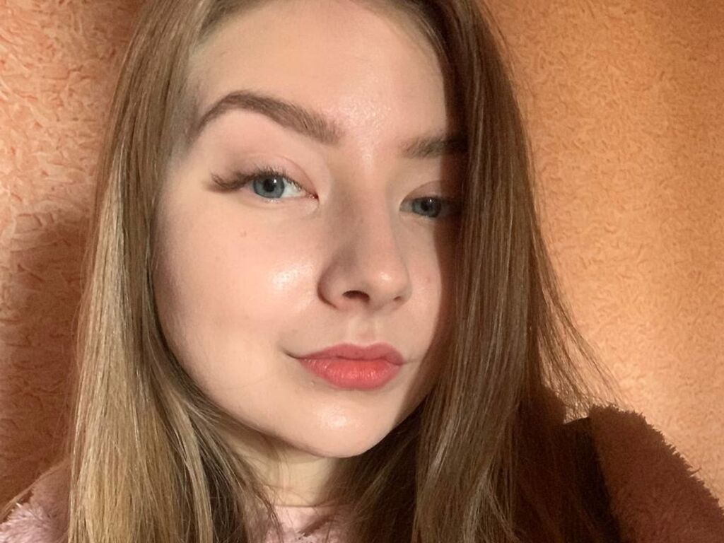 Live sex webcam photo for SofiaCruze #276340971