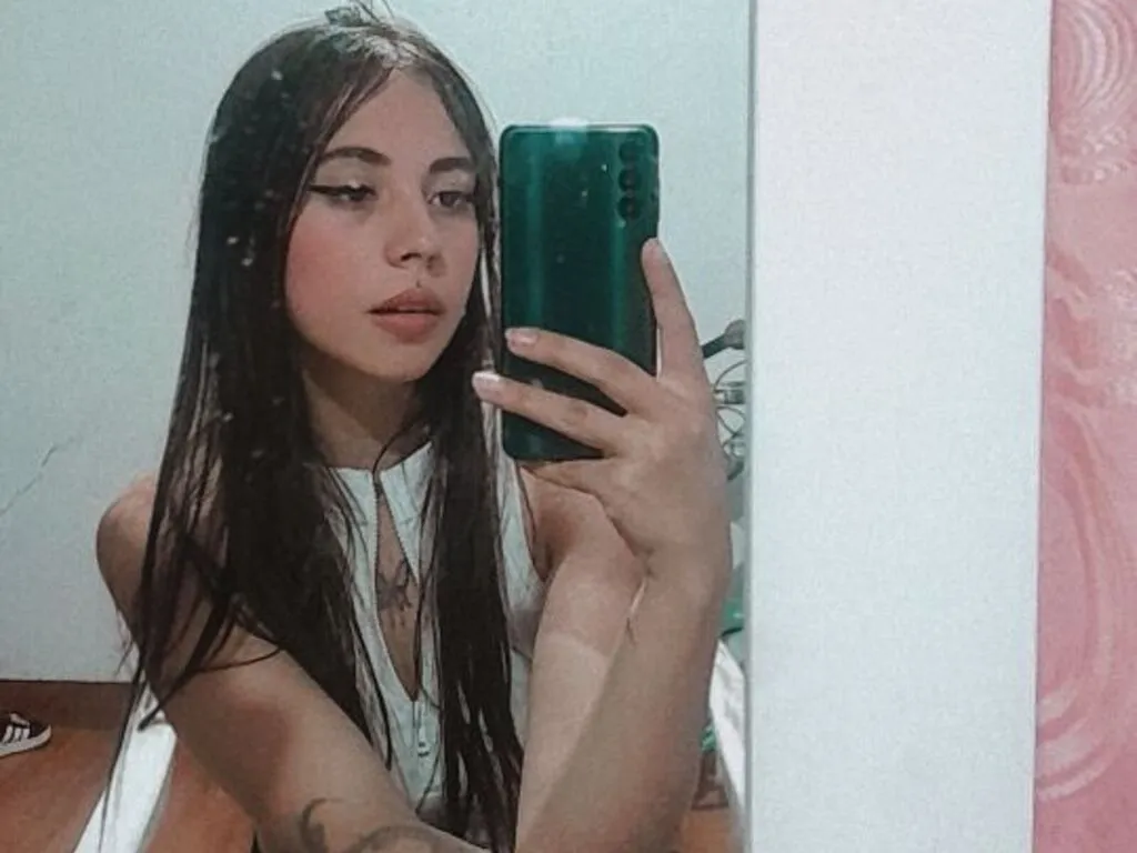 Live sex webcam photo for SofieGonzales