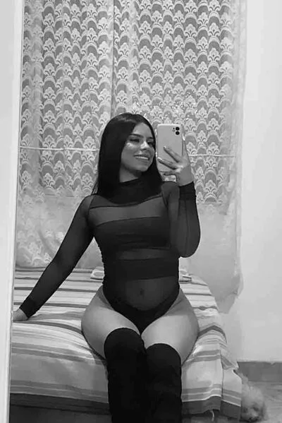 Live sex webcam photo for SofyLauren #290160997