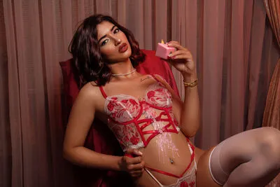 Live sex webcam photo for SophiaJon #290168386