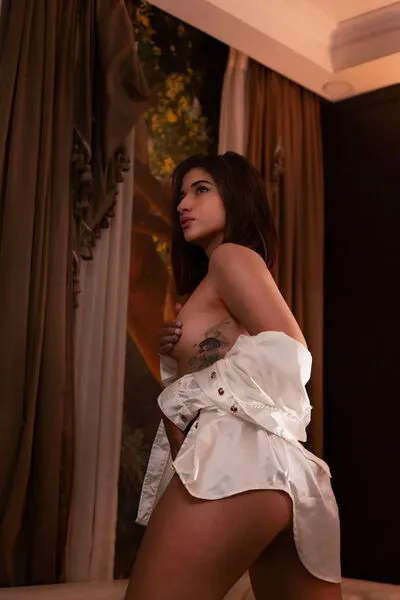 Live sex webcam photo for SophiaJon #290168396