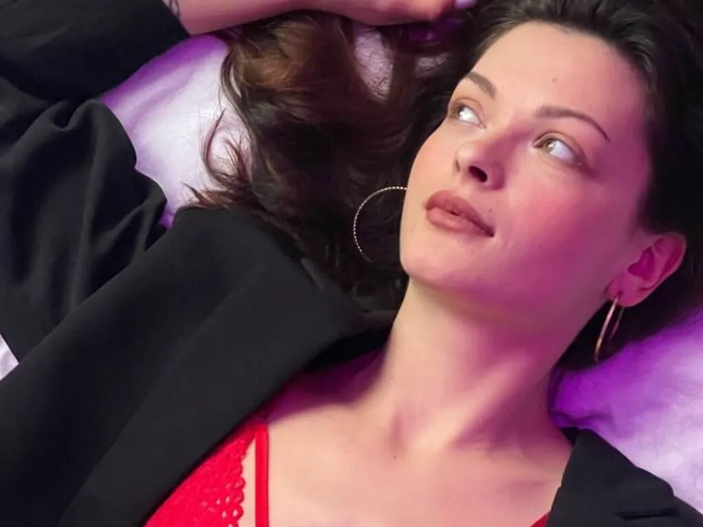 Live sex webcam photo for StellaHaig #276271559