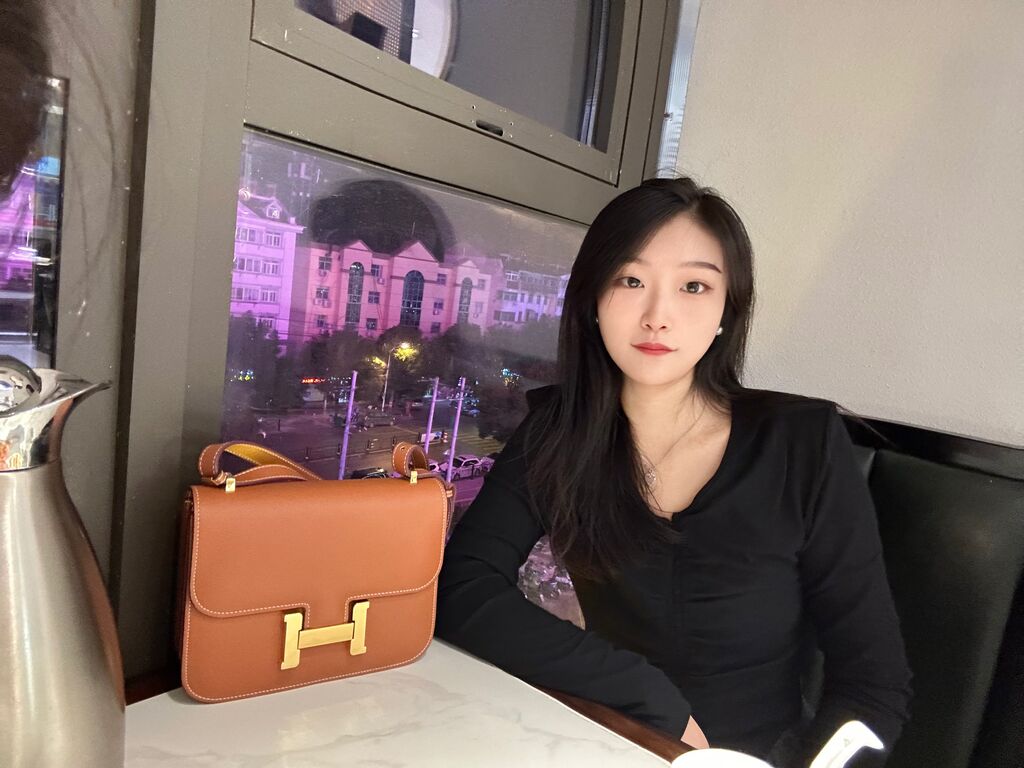 Live sex webcam photo for SusanWendy #276572390