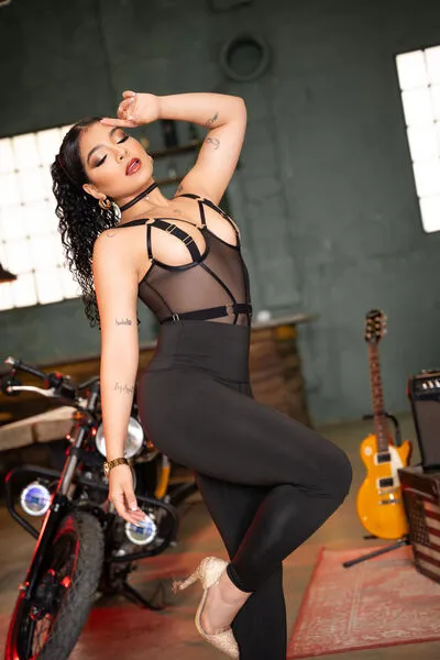 Live sex webcam photo for SusanaLeone #290127032