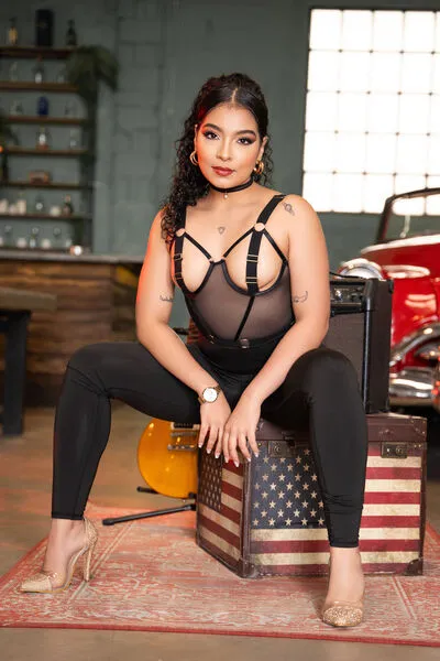 Live sex webcam photo for SusanaLeone #290127036