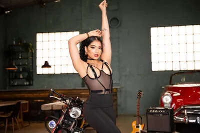 Live sex webcam photo for SusanaLeone #290127038