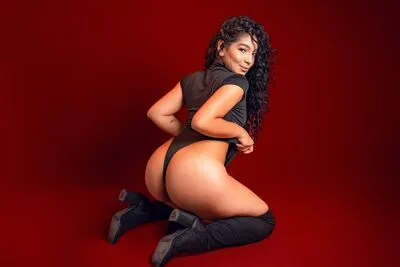 Live sex webcam photo for SusanaLeone #290127088