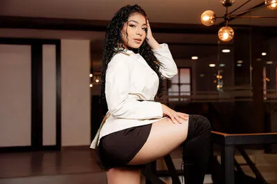 Live sex webcam photo for SusanaLeone #290127117