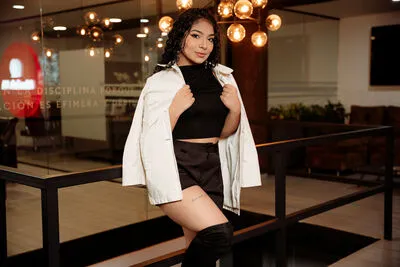 Live sex webcam photo for SusanaLeone #290127120