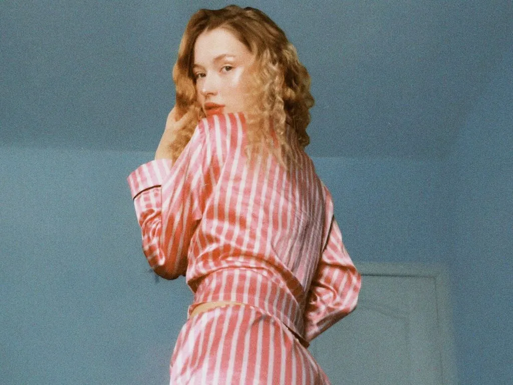 Live sex webcam photo for TracyMyers #277964262