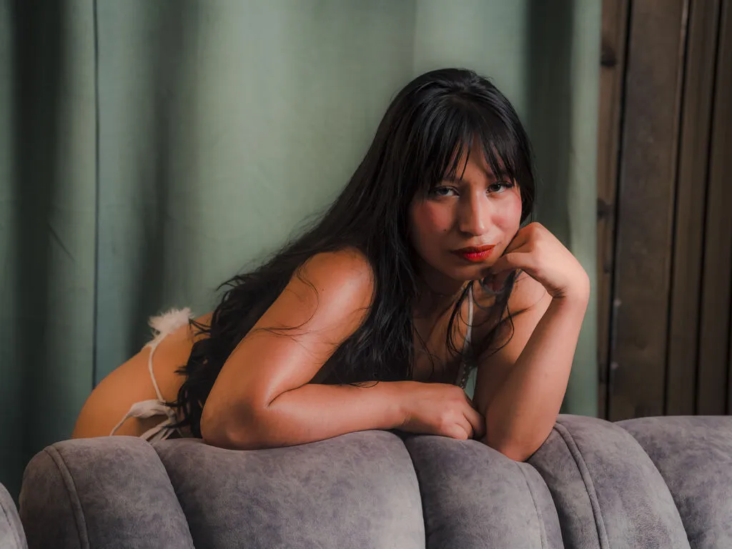 Live sex webcam photo for ValeriVelazco #278270995