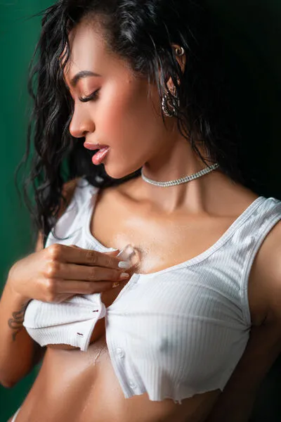 Live sex webcam photo for ValeryEvan #290085416