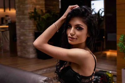 Live sex webcam photo for VanessaOssry #290170632