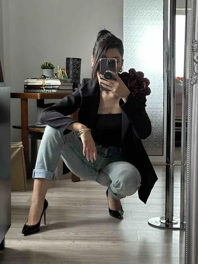 Live sex webcam photo for VanessaOssry #290170647