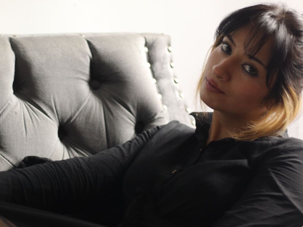 Live sex webcam photo for VannesaMoore #276277738