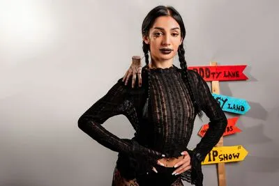 Live sex webcam photo for VickyMendez #290193462