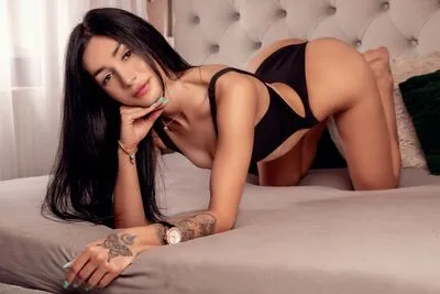 Live sex webcam photo for VickyMendez #290193484